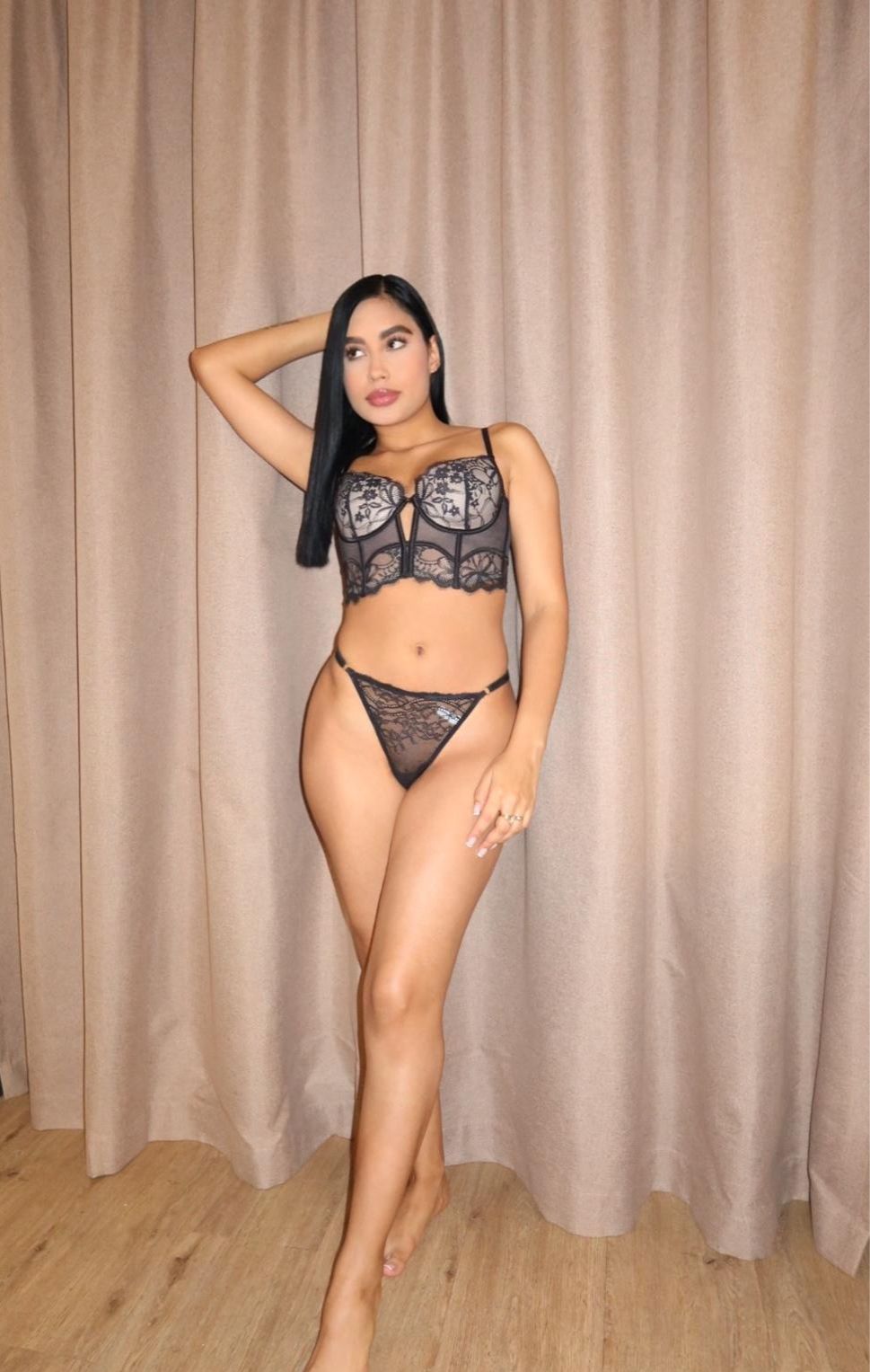 Escort - ZARA - Ibiza Tops